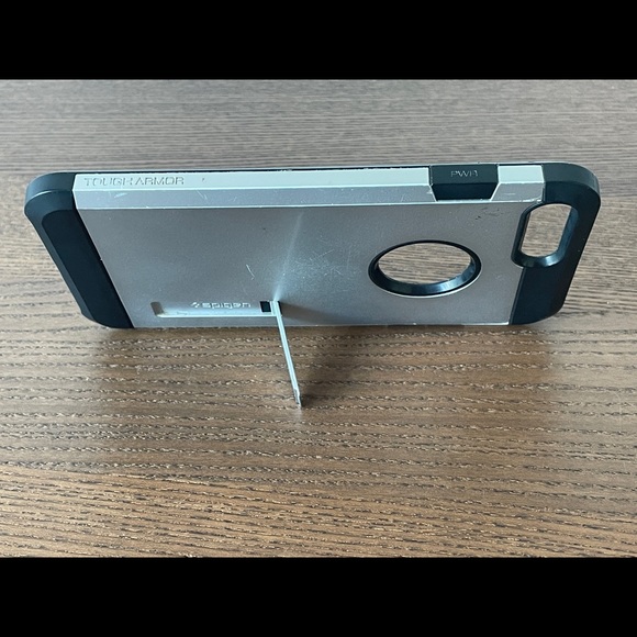 SPIGEN TOUGH ARMOR iPHONE 8 AND 7S PLUS CASE IN SATIN SILVER - Picture 8 of 14